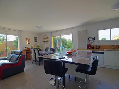 For sale 5 rooms 109 m2 Vendee (85340) photo 2