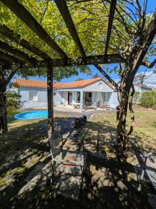 For sale 3 rooms 78 m2 Vendee (85180) photo 0