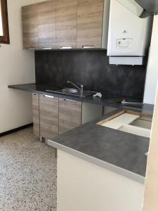 For sale 2 rooms 83 m2 Bouches du Rhone (13013) photo 3