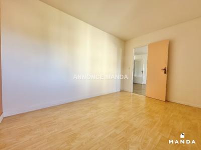 For rent Palaiseau 4 rooms 83 m2 Essonne (91120) photo 2