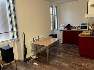 For rent Blaye 2 rooms 45 m2 Gironde (33390) photo 0