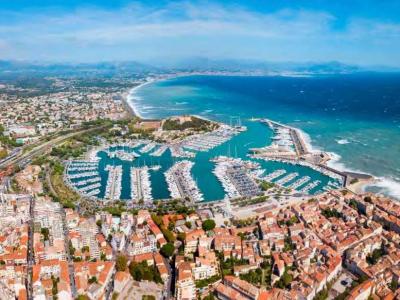 For sale Antibes 4 rooms 94 m2 Alpes Maritimes (06600) photo 2