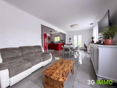 For sale Lavelanet 5 rooms 85 m2 Ariege (09300) photo 1