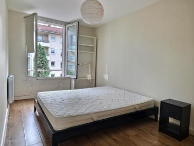 For sale Villeurbanne 3 rooms 55 m2 Rhone (69100) photo 4