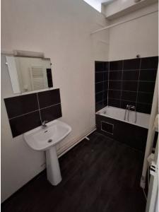 For rent Villeurbanne 2 rooms 32 m2 Rhone (69100) photo 1