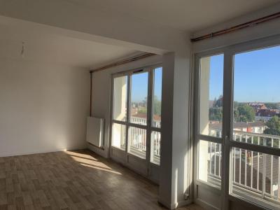 For sale Lille 4 rooms 67 m2 Nord (59000) photo 2