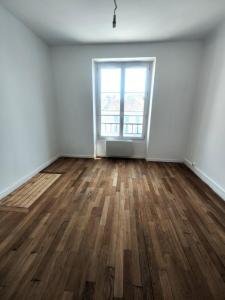 For sale Melun 3 rooms 65 m2 Seine et marne (77000) photo 2