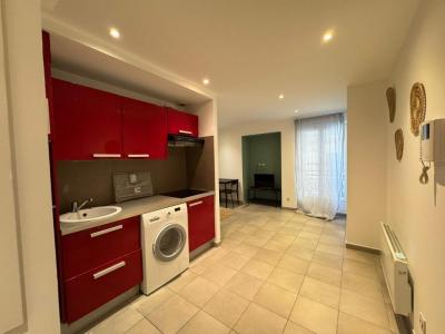 For rent Marseille-2eme-arrondissement 2 rooms 31 m2 Bouches du Rhone (13002) photo 2