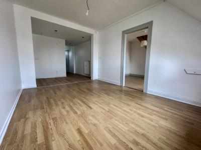 For sale Strasbourg 2 rooms 71 m2 Bas rhin (67200) photo 3