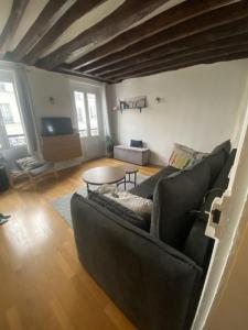 Louer Appartement 23 m2 Paris-4eme-arrondissement