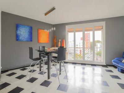 For sale Valenciennes 4 rooms 80 m2 Nord (59300) photo 2