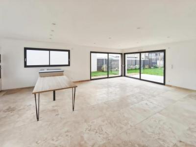 For sale Cholet 6 rooms 138 m2 Maine et loire (49300) photo 2