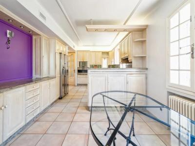 Acheter Prestige Bouc-bel-air 2429000 euros