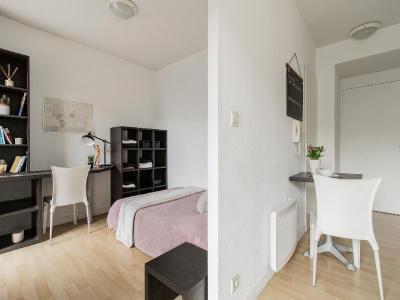 For sale Nantes 1 room 23 m2 Loire atlantique (44300) photo 1
