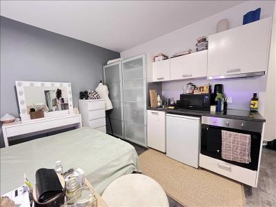 For rent Bordeaux 1 room 25 m2 Gironde (33000) photo 2