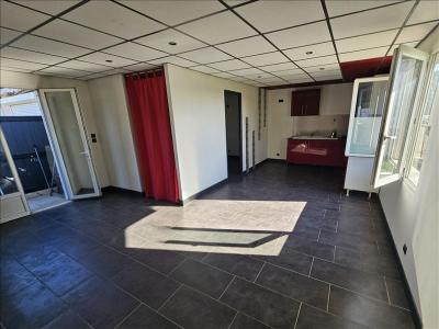 For rent Arles 3 rooms 55 m2 Bouches du Rhone (13200) photo 0