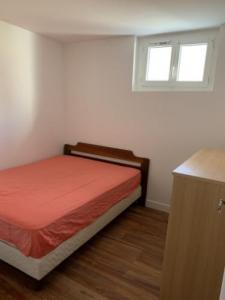 For rent Bouscat 1 room Gironde (33110) photo 2