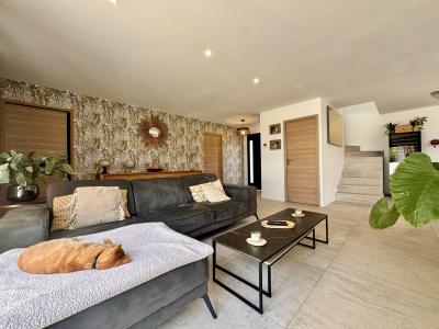 For sale Castelnau-de-guers NAZIGNAN-L'AVAQUE 5 rooms 142 m2 Herault (34120) photo 2
