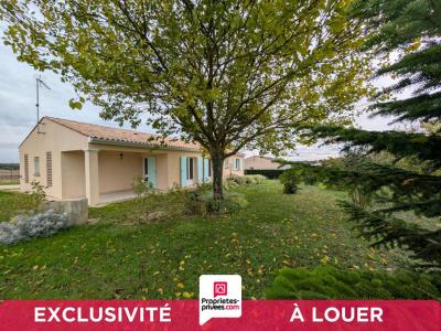 Louer Maison 93 m2 Ecurat