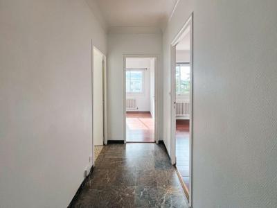 For sale Nantes 3 rooms 63 m2 Loire atlantique (44100) photo 4