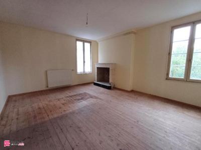 For sale Magne 4 rooms 110 m2 Deux sevres (79460) photo 3