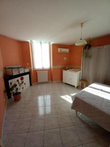 For sale Lodeve 6 rooms 147 m2 Herault (34700) photo 3