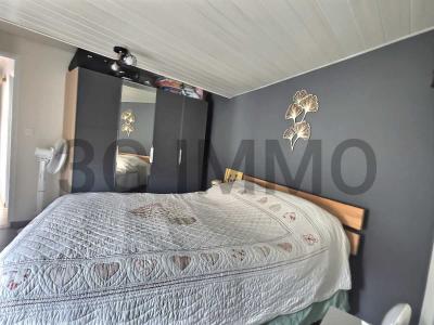 For sale Seychalles 4 rooms 89 m2 Puy de dome (63190) photo 3