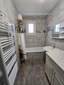 For sale Guise 5 rooms 104 m2 Aisne (02120) photo 4