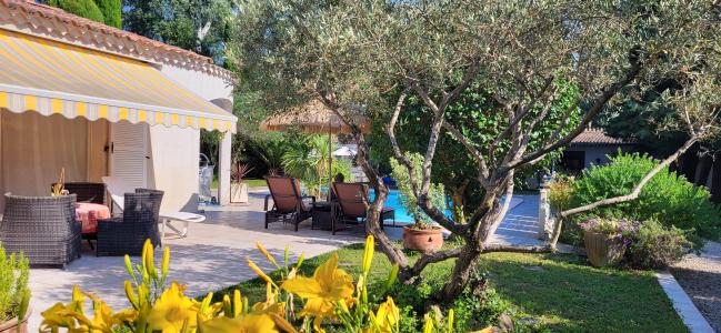 For sale Lunel 8 rooms 141 m2 Herault (34400) photo 2