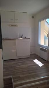 For rent Nantes 1 room 23 m2 Loire atlantique (44100) photo 0
