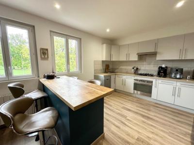 Acheter Appartement 98 m2 Saint-etienne-du-bois