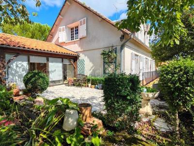 For sale Civray 11 rooms 203 m2 Vienne (86400) photo 0