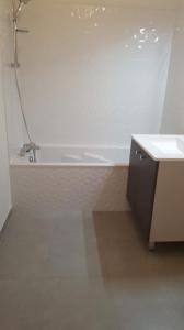 For rent Pompignac 3 rooms 63 m2 Gironde (33370) photo 3