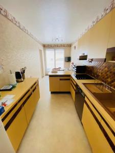 For sale Roanne 5 rooms 93 m2 Loire (42300) photo 2