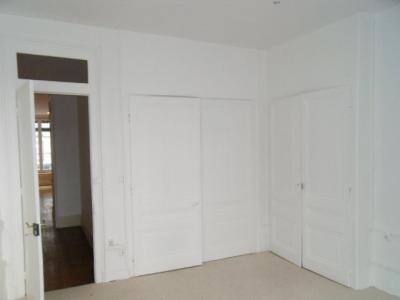 For rent Lyon-3eme-arrondissement 2 rooms 65 m2 Rhone (69003) photo 1