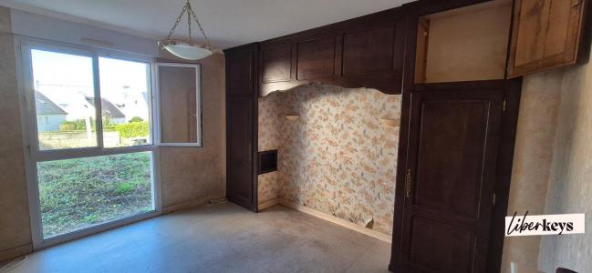 For sale Landivisiau 4 rooms 76 m2 Finistere (29400) photo 4