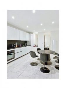 For rent Bordeaux 3 rooms 107 m2 Gironde (33000) photo 1