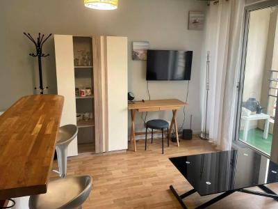 For rent Bordeaux 2 rooms 37 m2 Gironde (33000) photo 2