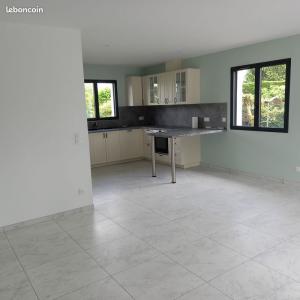 For rent Vertheuil 4 rooms 100 m2 Gironde (33180) photo 2