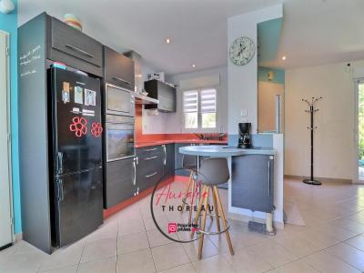 For sale Neuville-aux-bois 4 rooms 79 m2 Loiret (45170) photo 4