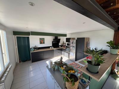 Acheter Appartement 198 m2 Bollene