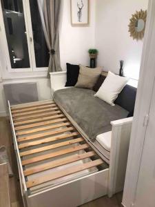 For rent Paris-3eme-arrondissement 1 room 13 m2 Paris (75003) photo 2