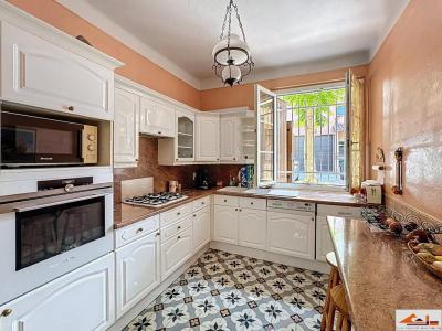 For sale Toulouse 8 rooms 206 m2 Haute garonne (31400) photo 2