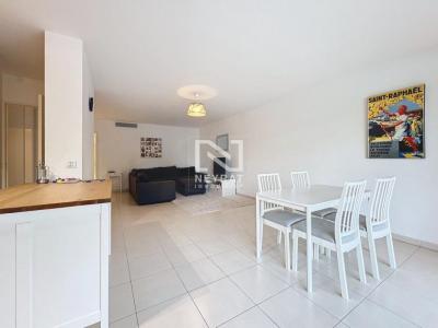 Acheter Appartement 74 m2 Saint-raphael