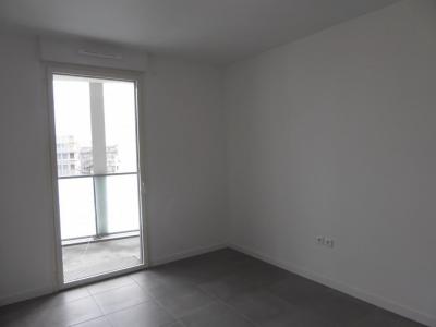 For rent Bordeaux 3 rooms 69 m2 Gironde (33300) photo 3