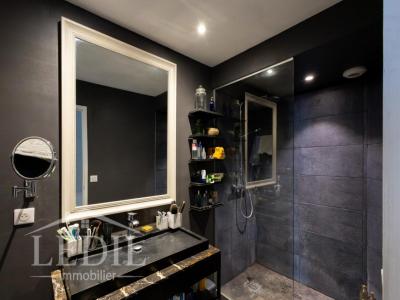 For sale Agen 5 rooms 121 m2 Lot et garonne (47000) photo 4
