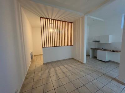 For rent Lyon-9eme-arrondissement 1 room 38 m2 Rhone (69009) photo 0