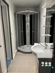 For rent Beziers 3 rooms 87 m2 Herault (34500) photo 1