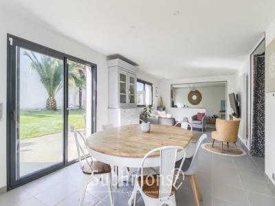 For sale Saint-ave 7 rooms 157 m2 Morbihan (56890) photo 3