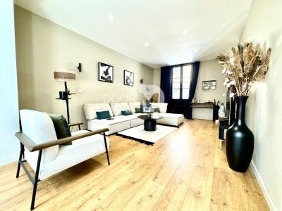 For sale Laval 6 rooms 155 m2 Mayenne (53000) photo 0